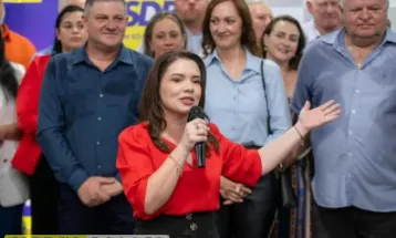 Ex-prefeita de Santa Terezinha de Itaipu tem licença revogada e deve voltar à Prefeitura