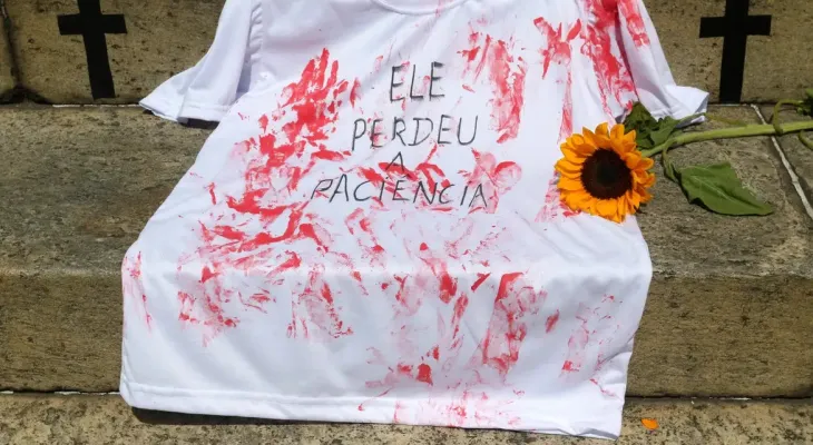 Mulheres vão às ruas em todo país para protestar contra o feminicídio