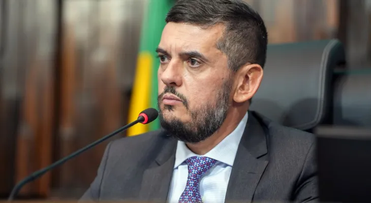 Alerj decide revogar a prisão preventiva do deputado Rodrigo Bacellar