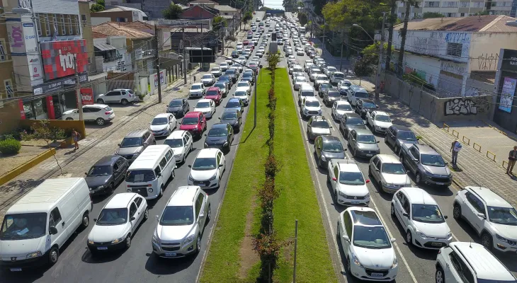 Paraná reduz alíquota e divulga calendário do IPVA 2026