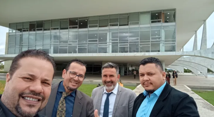 Investimentos federais para saúde e educação em Quedas do Iguaçu são assinados em Brasília