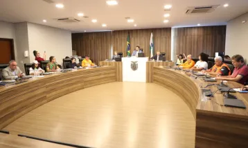 Oposição e sindicatos lançam campanha para governo reestatizar a Copel