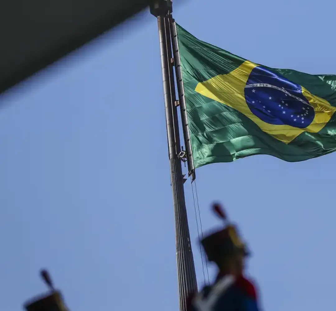 Políticos e autoridades celebram queda da Lei Magnitsky contra Moraes