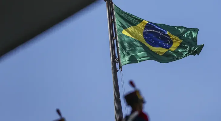 Políticos e autoridades celebram queda da Lei Magnitsky contra Moraes