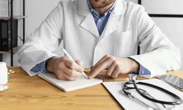 Médico é condenado a seis anos de prisão por cobrar para furar fila do SUS em Toledo