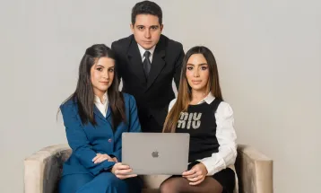 Jovens empreendedores lançam startup que revoluciona o consumo de moda sustentável