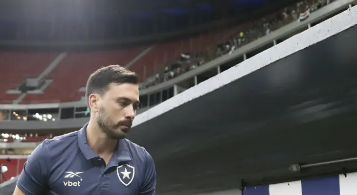 Botafogo anuncia saída do técnico italiano Davide Ancelotti