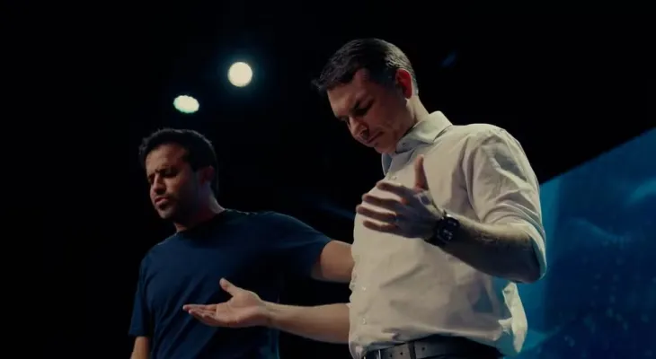 Pablo Marçal declara apoio a Flávio Bolsonaro em pré-campanha à Presidência