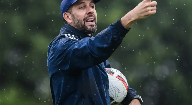 Internacional anuncia a contratação do uruguaio Paulo Pezzolano