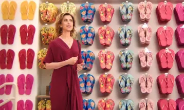 Declaração de Fernanda Torres em campanha da Havaianas gera críticas nas redes