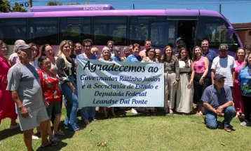 Corbélia recebe ônibus adaptado para idosos e veículo para o Conselho da Mulher