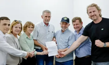 Crise leiteira: Congresso aprova crédito extraordinário de R$ 100 milhões para compra de leite