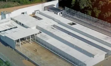 Após fuga, autoridades procuram 12 detentos de prisão em Maués (AM)