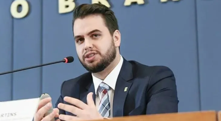 Após caso Silvinei, STF impõe prisões domiciliares a condenados