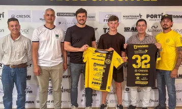 Cascavel acerta transferência de jovem do projeto Talentos de Jesus para o Bahia