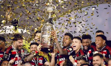 Retrospectiva do futebol brasileiro: Flamengo domina 2025 e Seleção muda comando