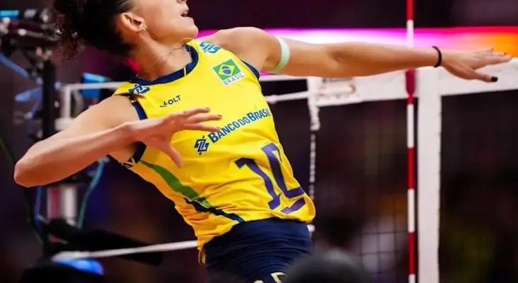 Gabi Guimarães é eleita a segunda melhor jogadora de vôlei de 2025