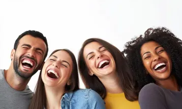 Rir melhora a saúde física e emocional, dizem pesquisas