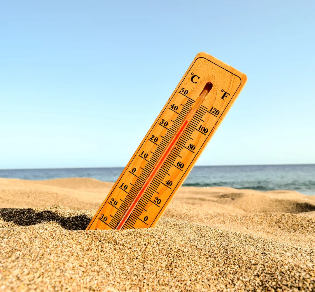 Calor e verão: por que o corpo incha e como proteger a pele após procedimentos estéticos