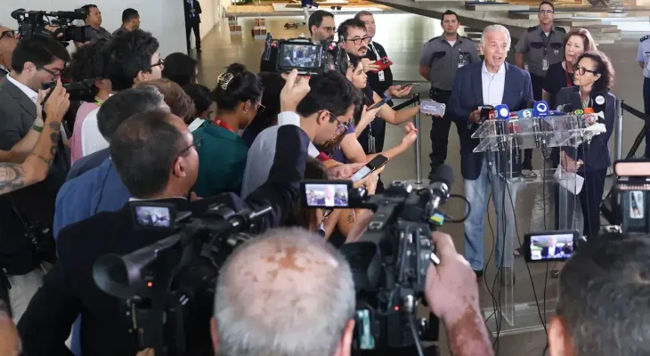 Fronteira do Brasil com a Venezuela está tranquila e aberta, diz Múcio