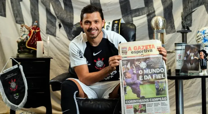 Romero se despede do Corinthians e recebe reconhecimento de torcedores