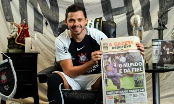 Romero se despede do Corinthians e recebe reconhecimento de torcedores