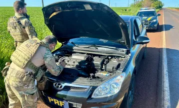 Carro roubado em Campinas é recuperado pela PRF em Ubiratã