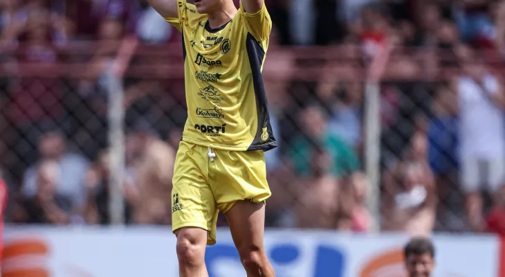 Cascavel perde para o Retrô e se complica na Copinha