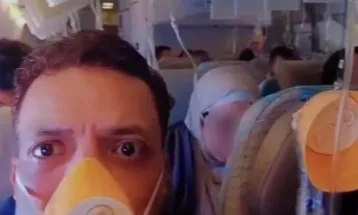 Passageiros do voo EK929 da Emirates passam por emergência após despressurização no ar