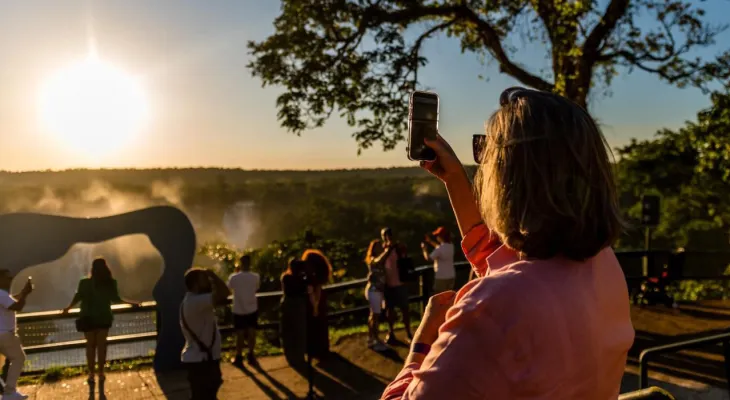 Com 1 milhão, Paraná recebe maior número de turistas estrangeiros da história em 2025