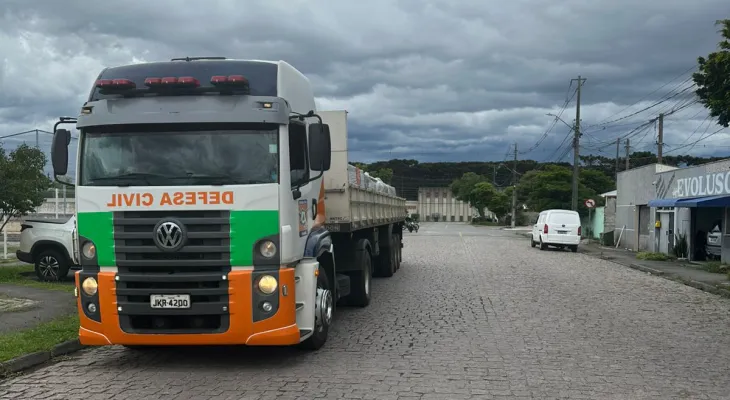 Defesa Civil do Estado envia mais 2 mil telhas para São José dos Pinhais