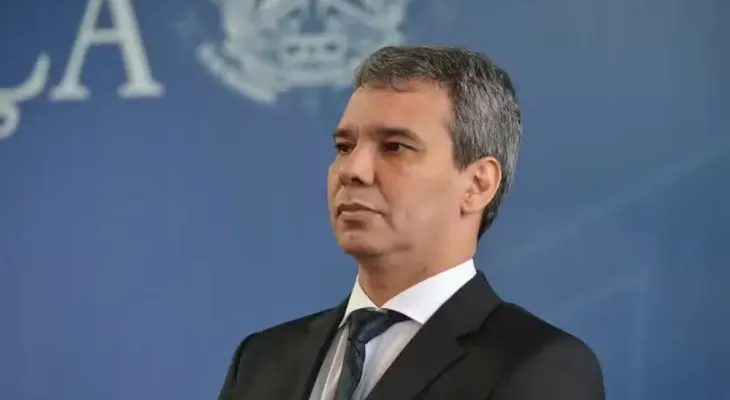 Lula indica advogado-geral da Petrobras como favorito para assumir o Ministério da Justiça