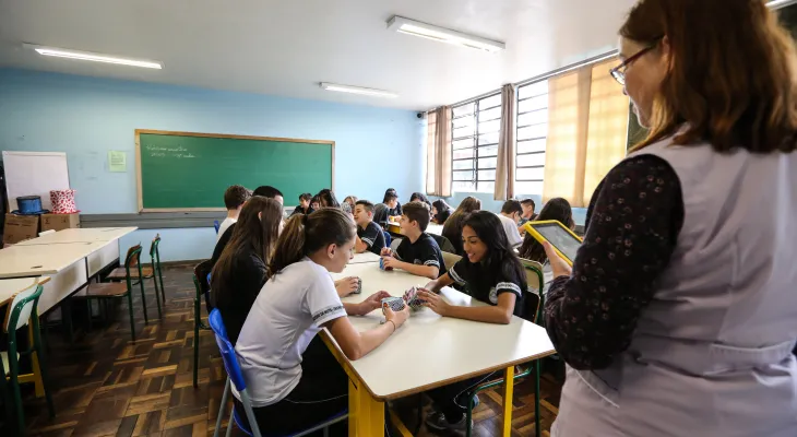 Estado empossa 224 novos professores para reforçar rede estadual na volta às aulas