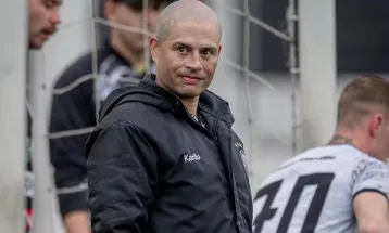 Operário demite Alex após início ruim no Campeonato Paranaense