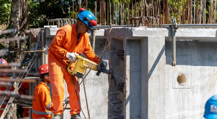 Paraná renova piso salarial para até R$ 2,4 mil e deve manter maior valor do Brasil em 2026