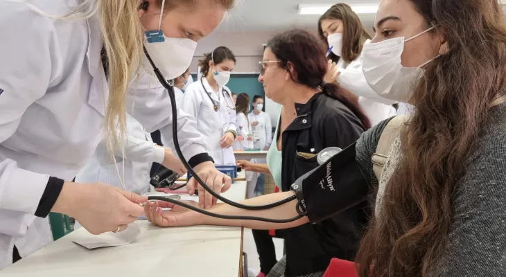 Universidades de Cascavel e Toledo celebram bom desempenho no Enamed