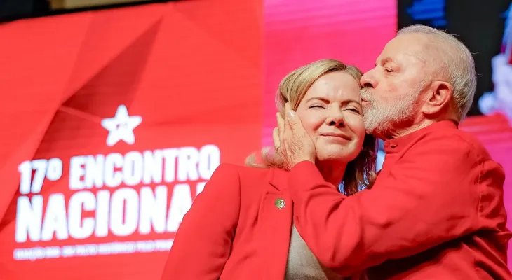 Lula avalia nome técnico para articulação política após saída de Gleisi