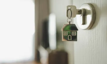 Imposto sobre aluguel por temporada pode subir a 44% a partir de 2026