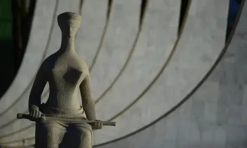 Moraes nega visita de Valdemar e Malta a Bolsonaro