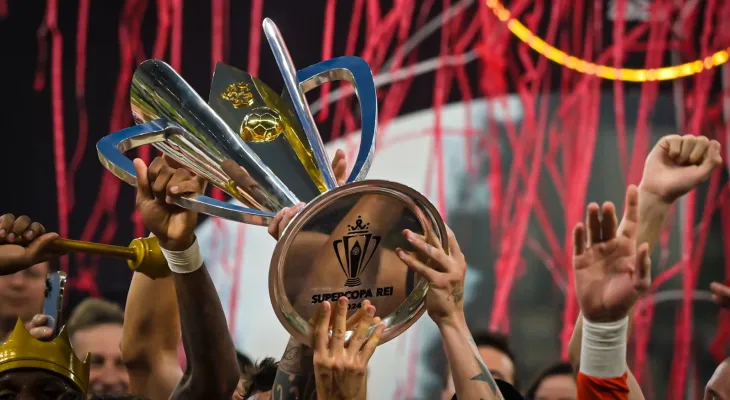 Flamengo e Timão decidem a Supercopa do Brasil neste domingo