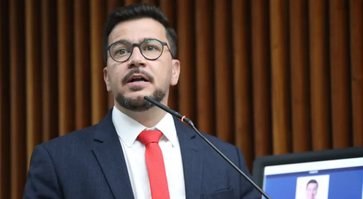 Oposição reage à decisão do TJPR e leva desestatização da Celepar ao STF