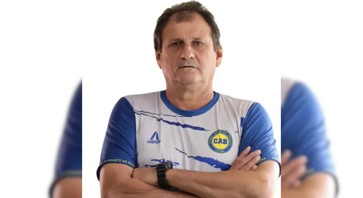 Claudemir Sturion deixa o comando técnico do Andraus