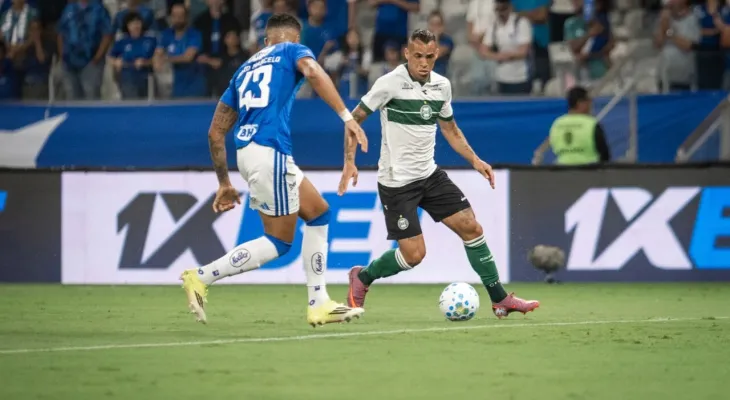 Coritiba vence Cruzeiro de virada no Mineirão e pressão sobre Tite aumenta
