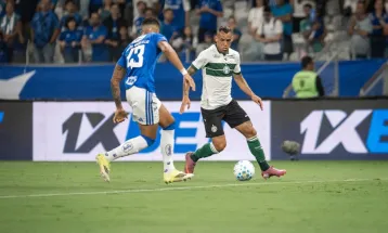 Coritiba vence Cruzeiro de virada no Mineirão e pressão sobre Tite aumenta