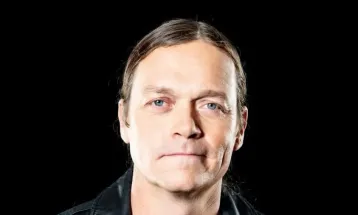 Morre Brad Arnold, vocalista do 3 Doors Down, aos 47 anos vítima de câncer renal