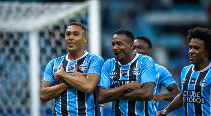 Grêmio vence Novo Hamburgo e vai à semifinal do Gauchão