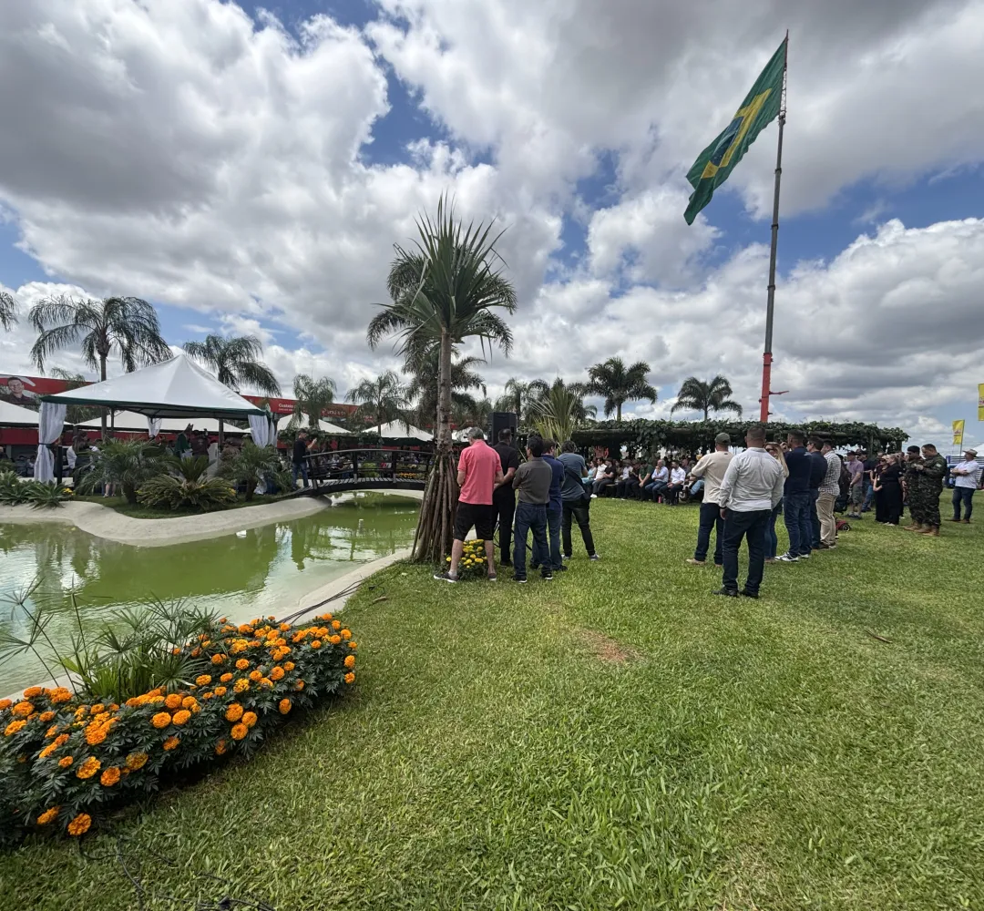 Show Rural 2026 começa com missa, movimenta o agro e vira palco estratégico da política paranaense