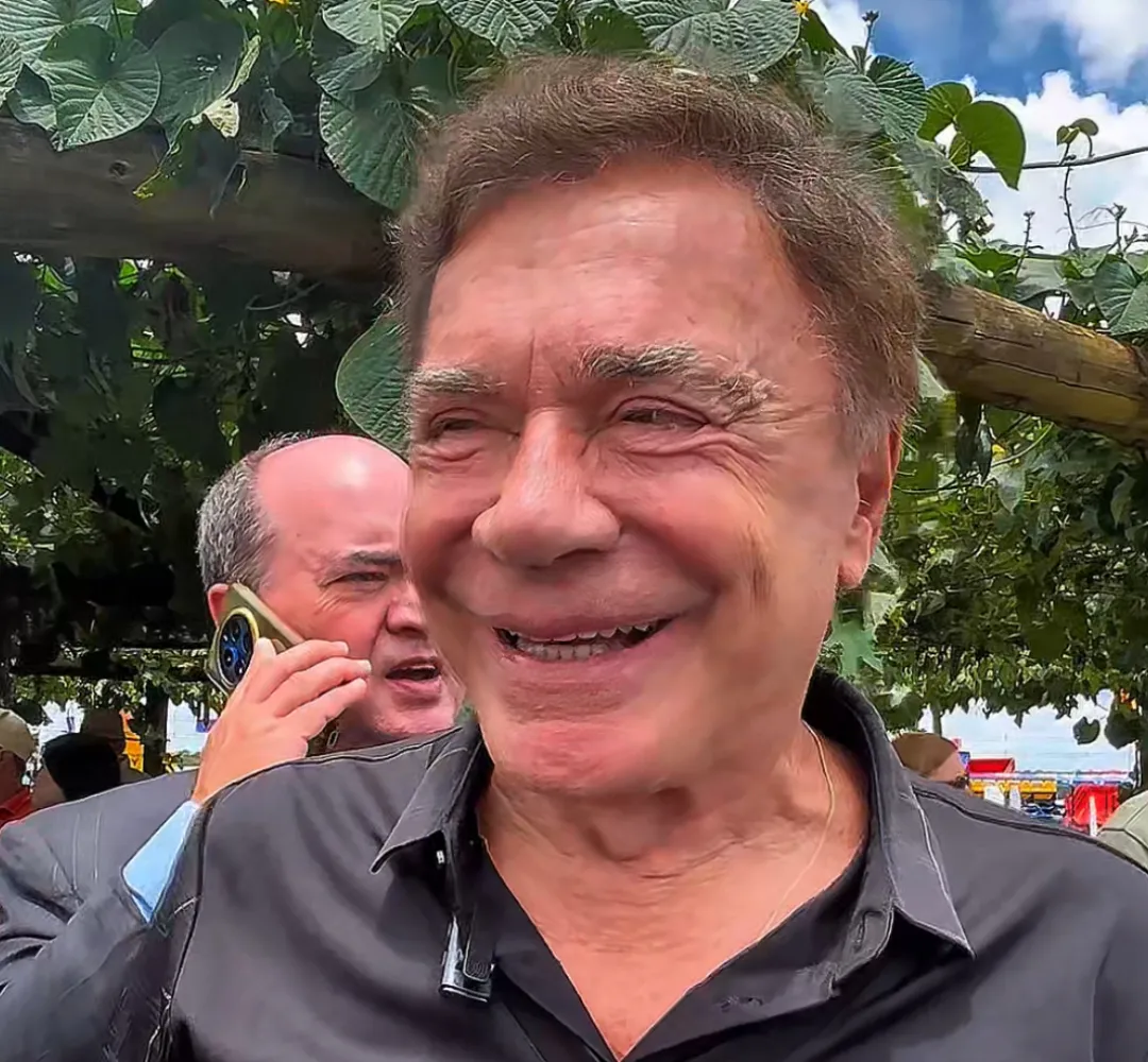 Em entrevista à GP, Álvaro Dias comenta a volta ao jogo político e deixa candidatura em aberto