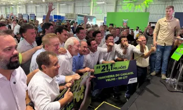 Ratinho Jr prestigia abertura do Show Rural Coopavel e fala em pré-candidatura à Presidência