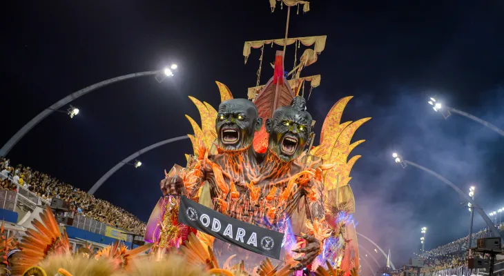 Carnaval 2026: segunda noite do Grupo Especial de SP leva mais sete escolas ao Anhembi neste sábado